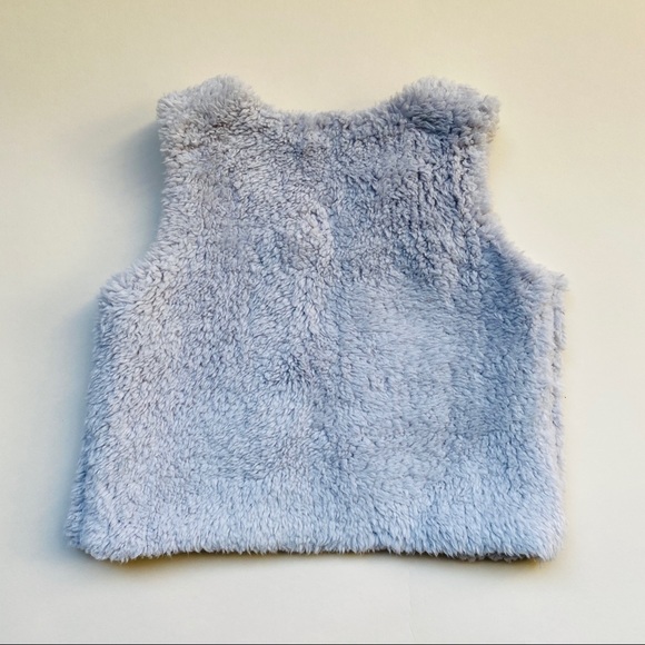 Baby Boden reversible fur vest - Picture 3 of 6